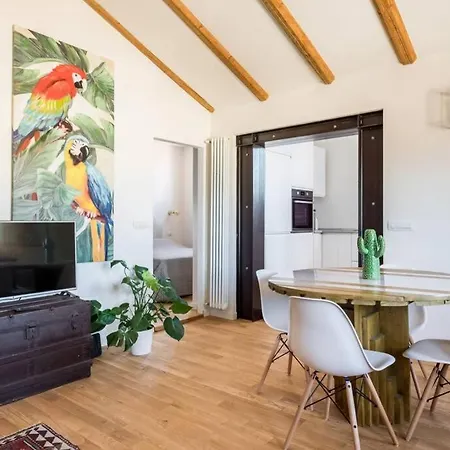 アパート A Casa Breathtaking Attic In Strada Maggiore